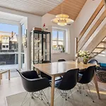3 Bedroom Cozy In Holiday home