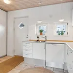 3 Bedroom Cozy In