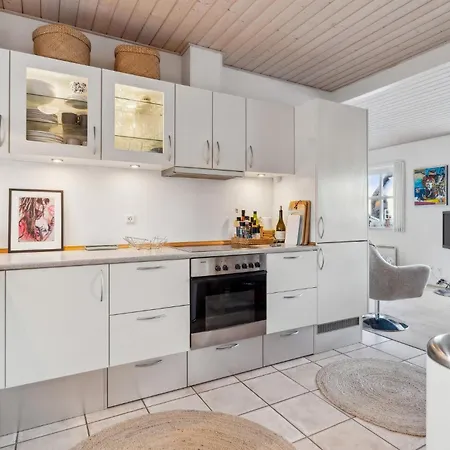 3 Bedroom Cozy In