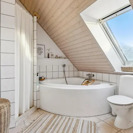 3 Bedroom Cozy In Дом отдыха