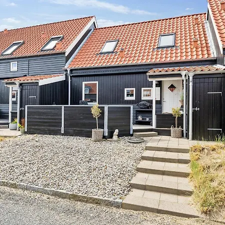 3 Bedroom Cozy In