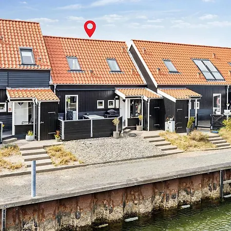 3 Bedroom Cozy In